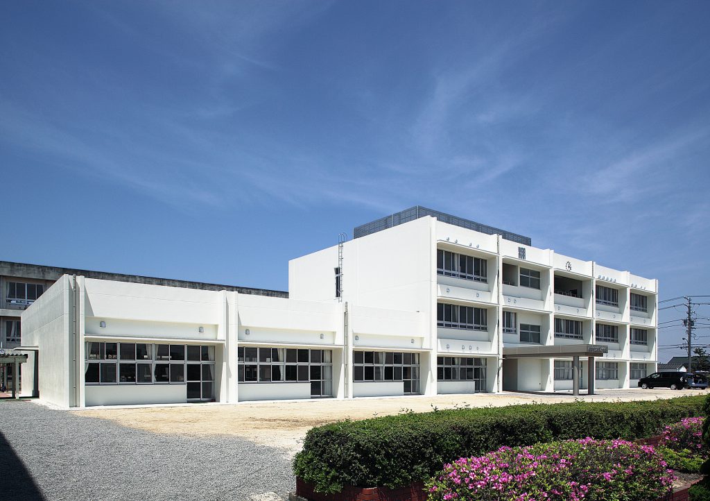 棚尾小学校
